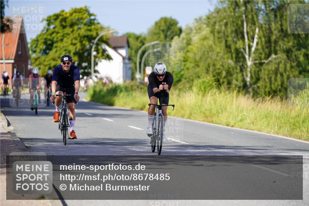 31.08.2025 - Elbe Triathlon Hamburg Michael Burmester http://msf.ph/oto/8678485 31.08.2025 10:35:32 Radfahren 777, 986, 1081, 1100 meine-sportfotos.de