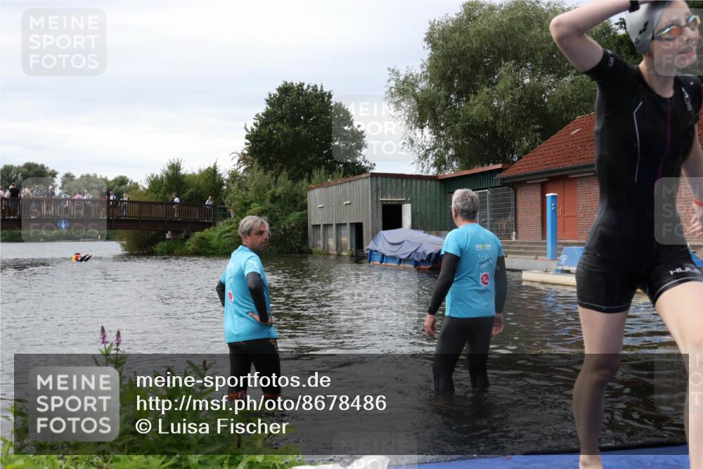 31.08.2025 - Elbe Triathlon Hamburg Luisa Fischer http://msf.ph/oto/8678486 31.08.2025 12:09:08 Schwimmen 1632 meine-sportfotos.de