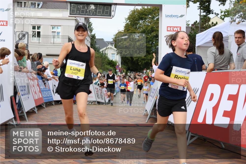 31.08.2025 - 21. Blankeneser Heldenlauf Strokosch-Dieckow http://msf.ph/oto/8678489 31.08.2025 10:31:52 Ziel 2077, 2407, 2280, 2462, 2278, 2228 meine-sportfotos.de