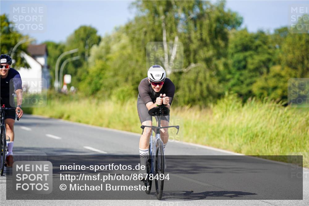 31.08.2025 - Elbe Triathlon Hamburg Michael Burmester http://msf.ph/oto/8678494 31.08.2025 10:35:33 Radfahren 777, 903, 986, 1081, 1100 meine-sportfotos.de