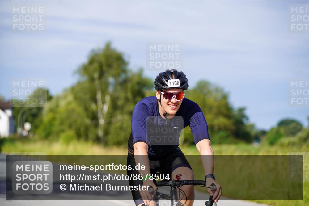 31.08.2025 - Elbe Triathlon Hamburg Michael Burmester http://msf.ph/oto/8678504 31.08.2025 10:35:35 Radfahren 777, 803, 903, 986, 1023, 1081, 1100 meine-sportfotos.de