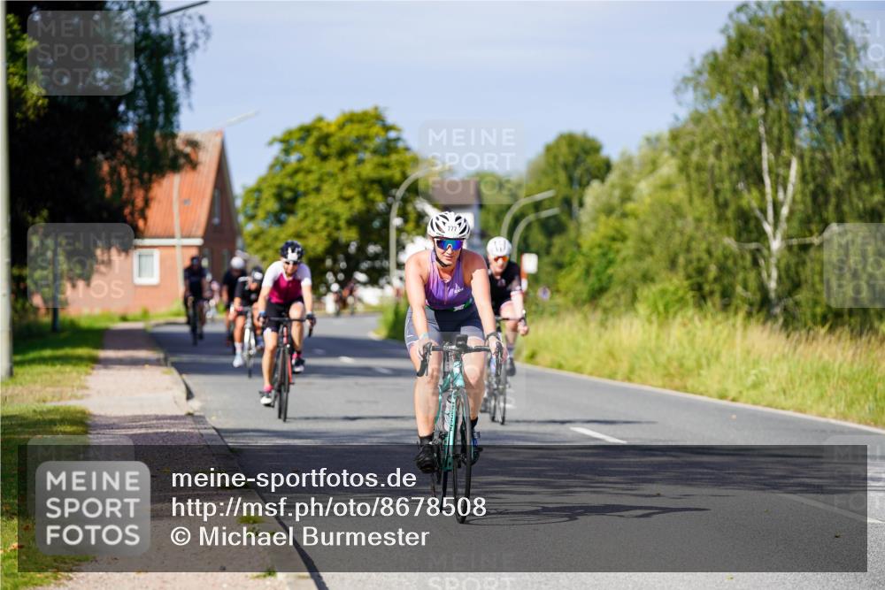 31.08.2025 - Elbe Triathlon Hamburg Michael Burmester http://msf.ph/oto/8678508 31.08.2025 10:35:37 Radfahren 777, 803, 903, 986, 1023, 1081, 1100, 1101, 1156 meine-sportfotos.de