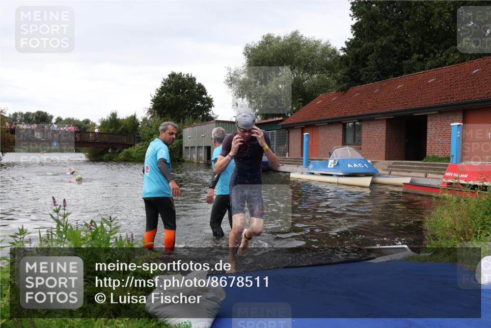 31.08.2025 - Elbe Triathlon Hamburg Luisa Fischer http://msf.ph/oto/8678511 31.08.2025 12:22:02 Schwimmen 1651 meine-sportfotos.de