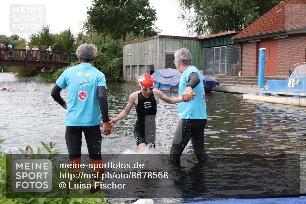31.08.2025 - Elbe Triathlon Hamburg Luisa Fischer http://msf.ph/oto/8678568 31.08.2025 12:22:31 Schwimmen 1656 meine-sportfotos.de