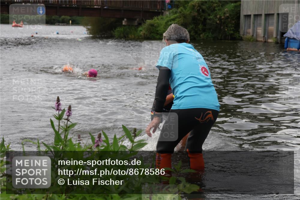 31.08.2025 - Elbe Triathlon Hamburg Luisa Fischer http://msf.ph/oto/8678586 31.08.2025 12:22:48 Schwimmen 1644 meine-sportfotos.de