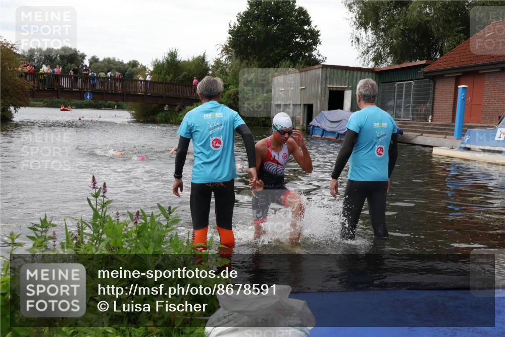 31.08.2025 - Elbe Triathlon Hamburg Luisa Fischer http://msf.ph/oto/8678591 31.08.2025 12:22:48 Schwimmen 1644 meine-sportfotos.de