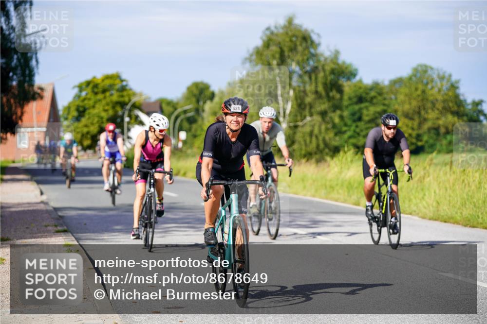 31.08.2025 - Elbe Triathlon Hamburg Michael Burmester http://msf.ph/oto/8678649 31.08.2025 10:35:58 Radfahren 760, 911, 923, 1005, 1125, 1199, 1229 meine-sportfotos.de