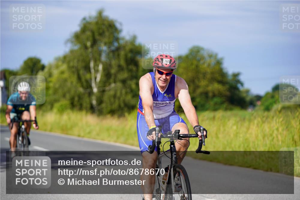 31.08.2025 - Elbe Triathlon Hamburg Michael Burmester http://msf.ph/oto/8678670 31.08.2025 10:36:01 Radfahren 760, 828, 911, 915, 923, 1125, 1199, 1217, 1229, 1242 meine-sportfotos.de