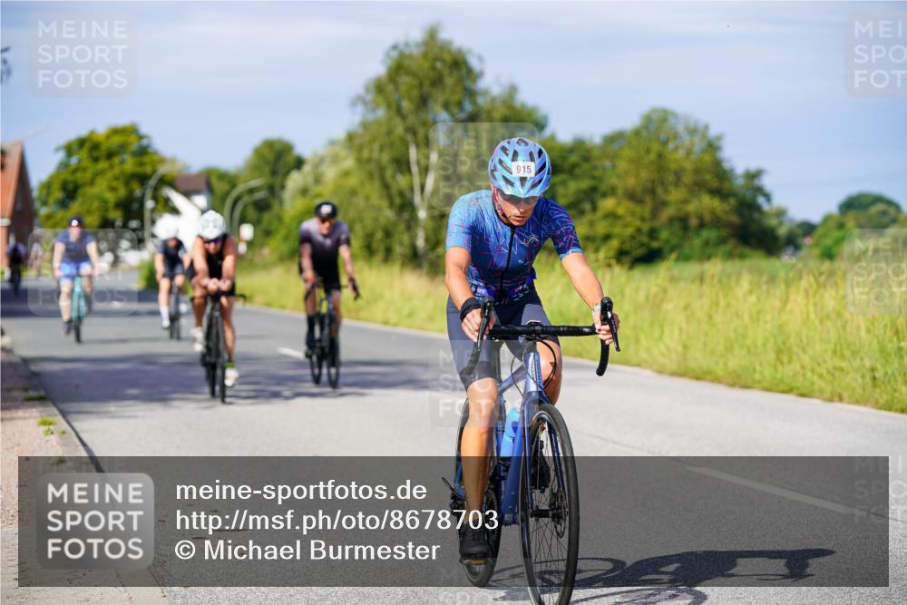 31.08.2025 - Elbe Triathlon Hamburg Michael Burmester http://msf.ph/oto/8678703 31.08.2025 10:36:07 Radfahren 781, 807, 828, 915, 1000, 1217, 1242, 1245 meine-sportfotos.de