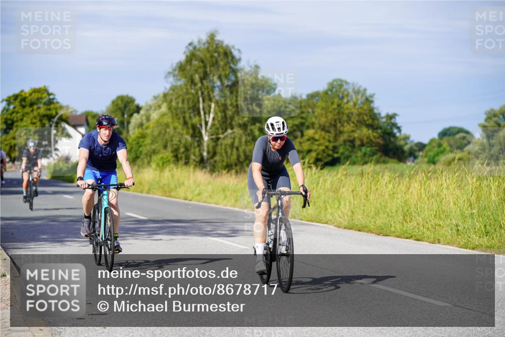 31.08.2025 - Elbe Triathlon Hamburg Michael Burmester http://msf.ph/oto/8678717 31.08.2025 10:36:09 Radfahren 781, 807, 828, 915, 1000, 1001, 1217, 1242, 1245 meine-sportfotos.de