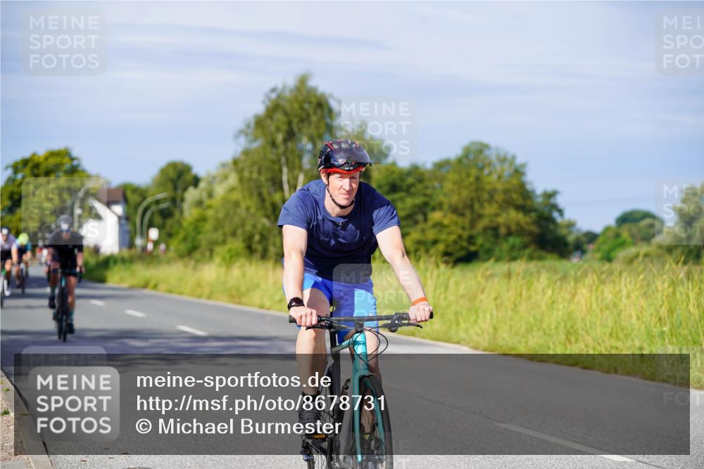 31.08.2025 - Elbe Triathlon Hamburg Michael Burmester http://msf.ph/oto/8678731 31.08.2025 10:36:10 Radfahren 781, 807, 828, 915, 1000, 1001, 1217, 1245 meine-sportfotos.de