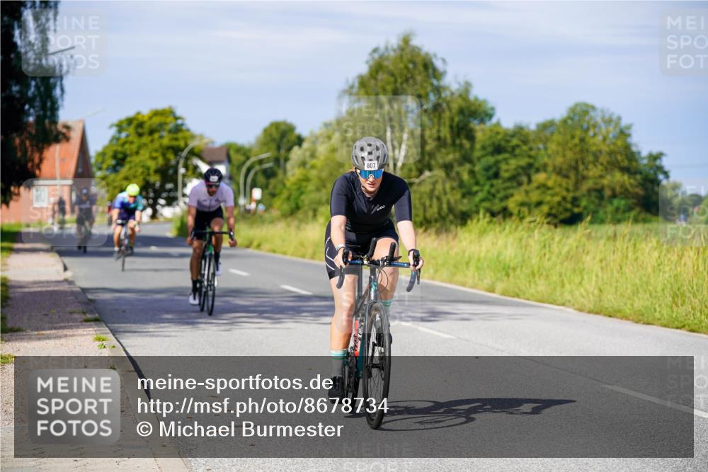 31.08.2025 - Elbe Triathlon Hamburg Michael Burmester http://msf.ph/oto/8678734 31.08.2025 10:36:12 Radfahren 781, 807, 1000, 1001, 1009, 1114, 1245 meine-sportfotos.de