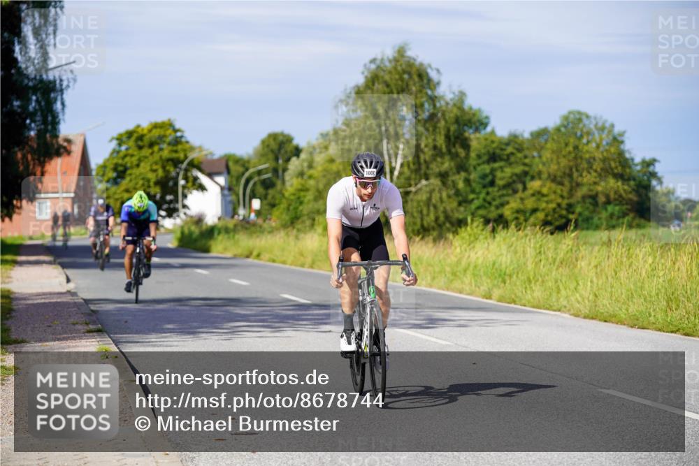 31.08.2025 - Elbe Triathlon Hamburg Michael Burmester http://msf.ph/oto/8678744 31.08.2025 10:36:14 Radfahren 807, 1000, 1001, 1009, 1114, 1245 meine-sportfotos.de