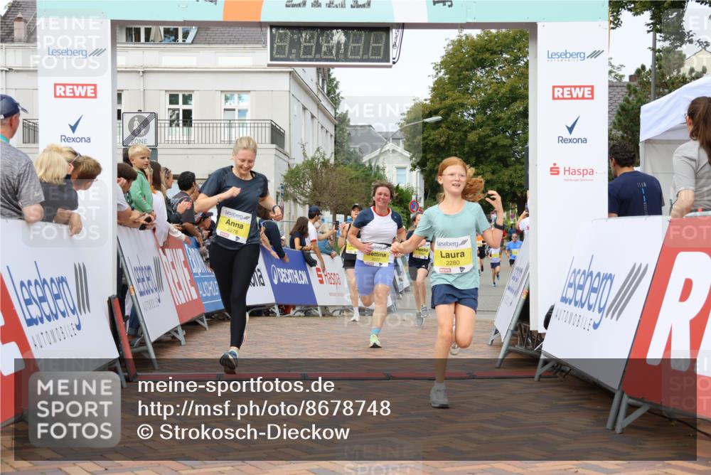 31.08.2025 - 21. Blankeneser Heldenlauf Strokosch-Dieckow http://msf.ph/oto/8678748 31.08.2025 10:31:49 Ziel 2077, 2407, 2280, 2462, 2340, 2278 meine-sportfotos.de