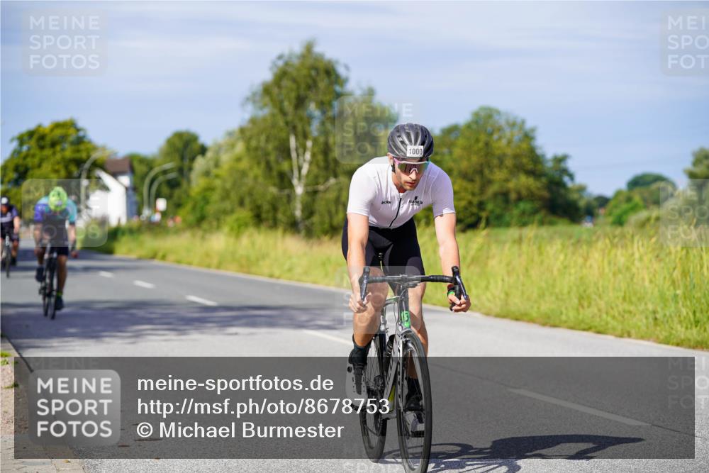 31.08.2025 - Elbe Triathlon Hamburg Michael Burmester http://msf.ph/oto/8678753 31.08.2025 10:36:14 Radfahren 807, 1000, 1001, 1009, 1114, 1245 meine-sportfotos.de