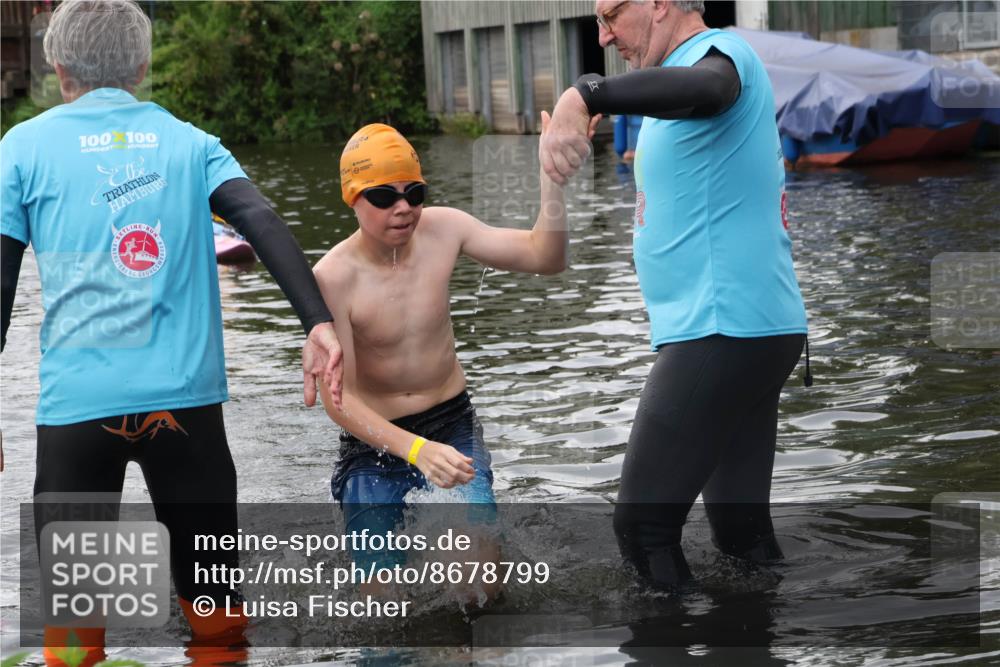 31.08.2025 - Elbe Triathlon Hamburg Luisa Fischer http://msf.ph/oto/8678799 31.08.2025 12:25:33 Schwimmen 1638 meine-sportfotos.de