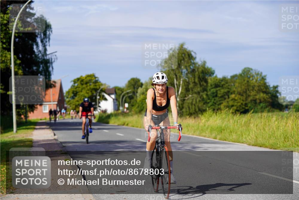 31.08.2025 - Elbe Triathlon Hamburg Michael Burmester http://msf.ph/oto/8678803 31.08.2025 10:36:27 Radfahren 681, 877, 1007, 1012 meine-sportfotos.de