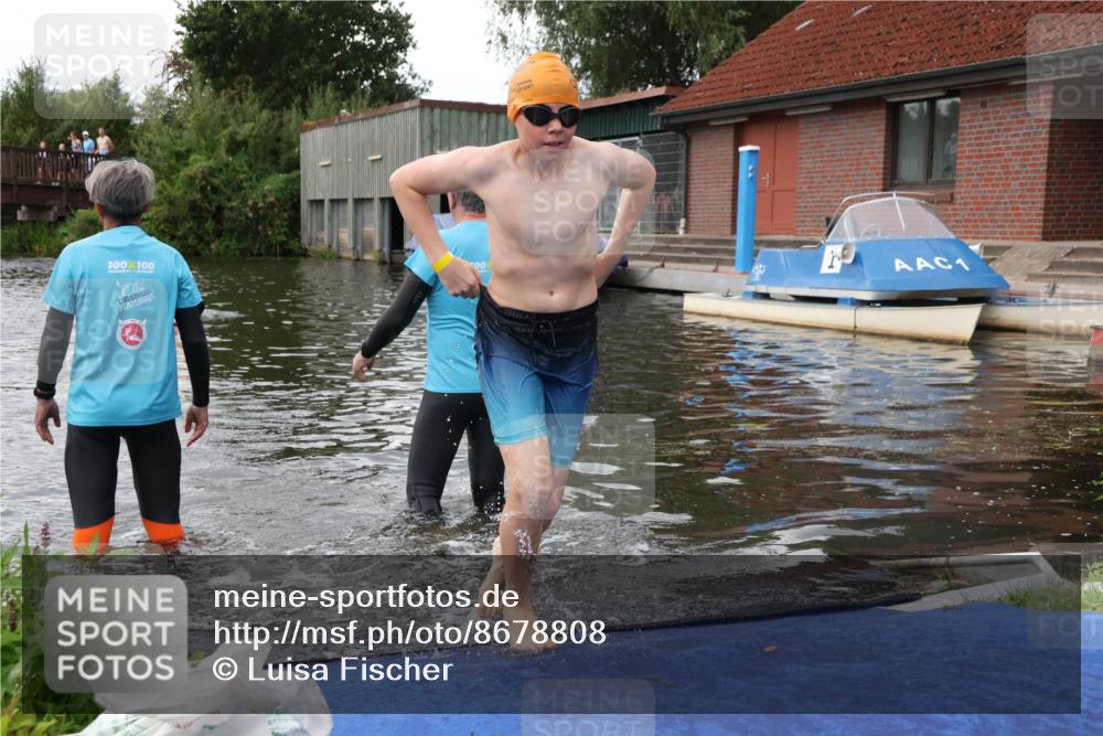31.08.2025 - Elbe Triathlon Hamburg Luisa Fischer http://msf.ph/oto/8678808 31.08.2025 12:25:34 Schwimmen 1638 meine-sportfotos.de