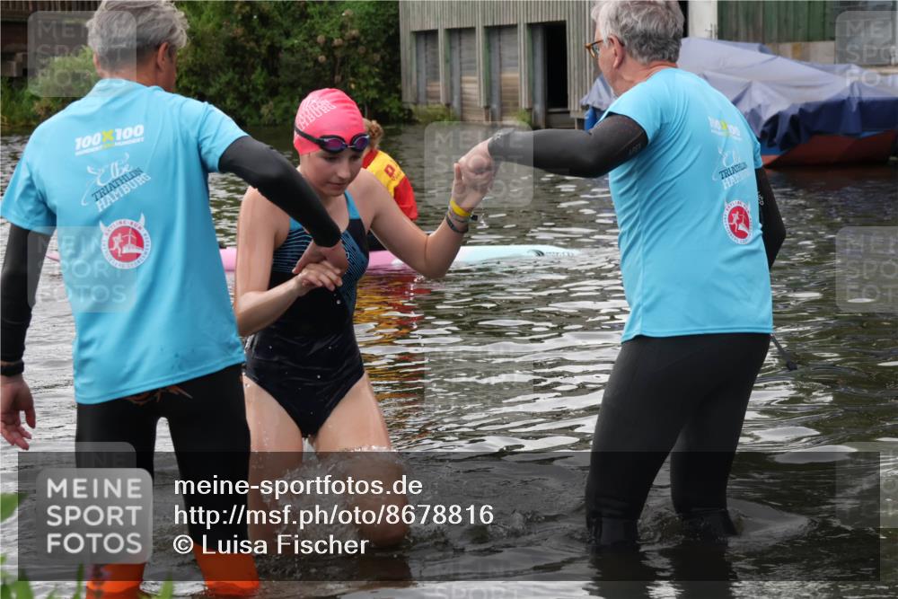 31.08.2025 - Elbe Triathlon Hamburg Luisa Fischer http://msf.ph/oto/8678816 31.08.2025 12:25:52 Schwimmen 1665 meine-sportfotos.de