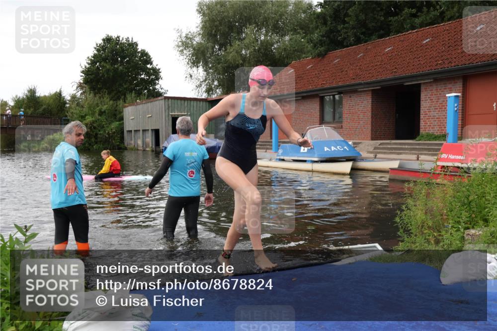 31.08.2025 - Elbe Triathlon Hamburg Luisa Fischer http://msf.ph/oto/8678824 31.08.2025 12:25:54 Schwimmen 1665 meine-sportfotos.de