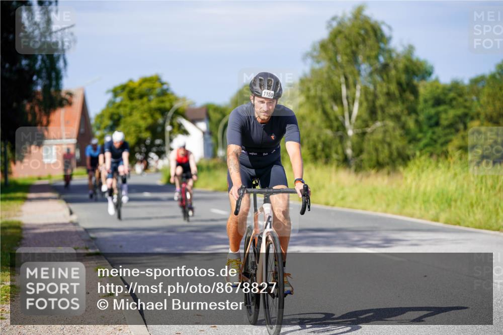 31.08.2025 - Elbe Triathlon Hamburg Michael Burmester http://msf.ph/oto/8678827 31.08.2025 10:36:37 Radfahren 920, 1007, 1024, 1042, 1113, 1159, 1222 meine-sportfotos.de