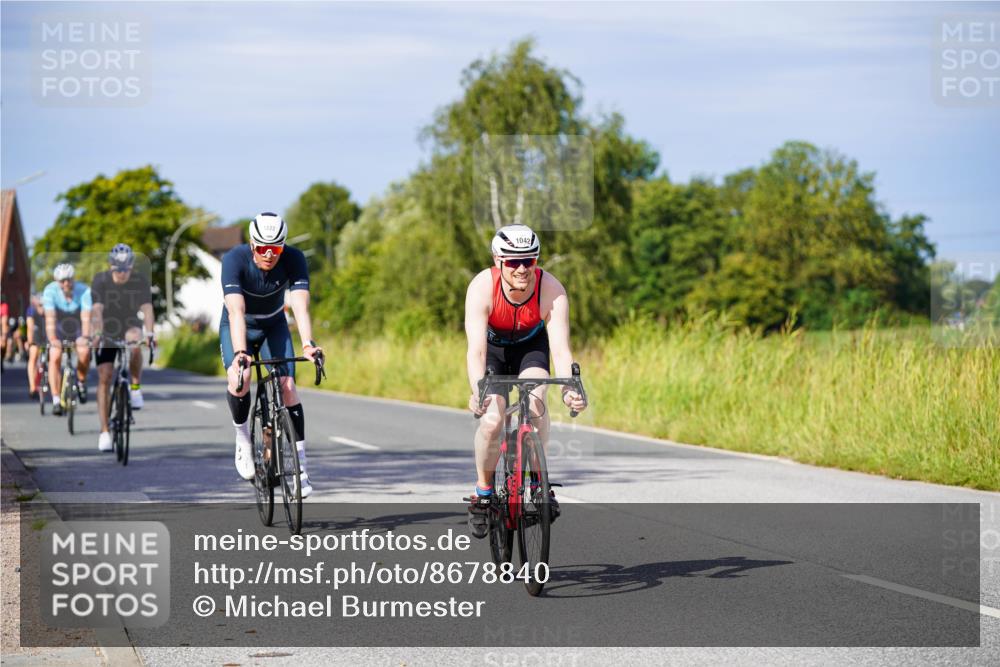 31.08.2025 - Elbe Triathlon Hamburg Michael Burmester http://msf.ph/oto/8678840 31.08.2025 10:36:39 Radfahren 920, 1024, 1042, 1113, 1137, 1159, 1222 meine-sportfotos.de