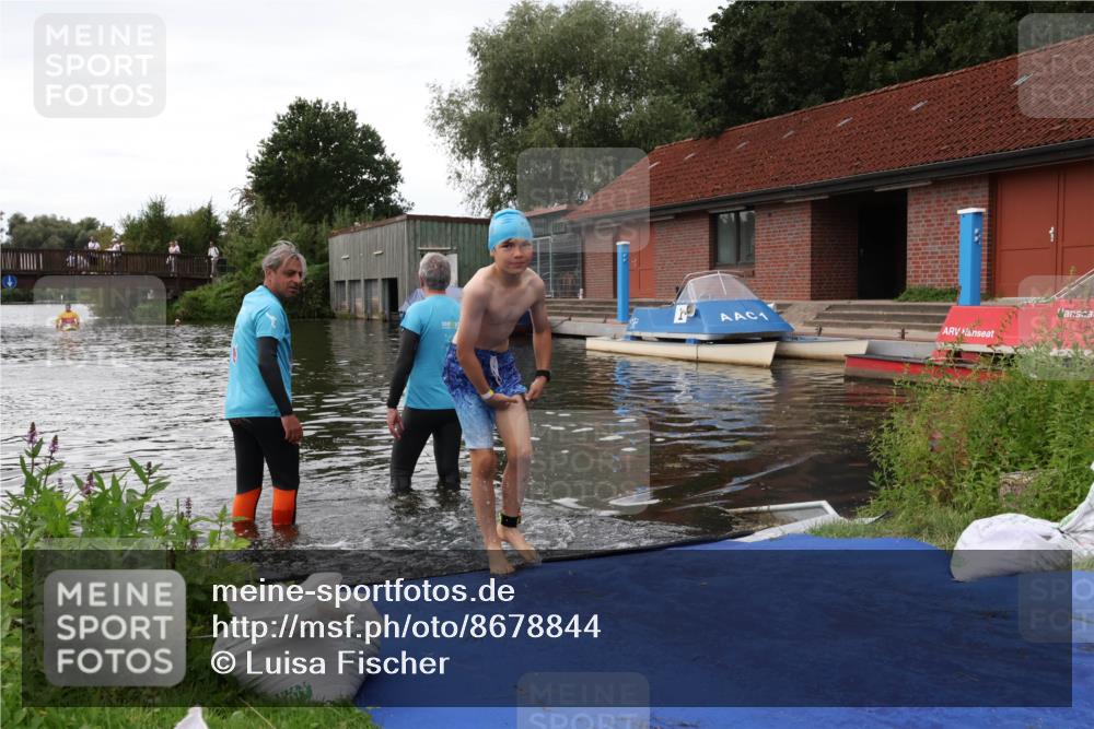 31.08.2025 - Elbe Triathlon Hamburg Luisa Fischer http://msf.ph/oto/8678844 31.08.2025 12:28:52 Schwimmen 1636 meine-sportfotos.de
