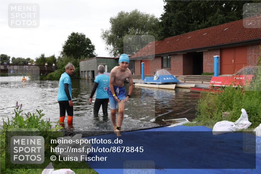 31.08.2025 - Elbe Triathlon Hamburg Luisa Fischer http://msf.ph/oto/8678845 31.08.2025 12:28:52 Schwimmen 1636 meine-sportfotos.de