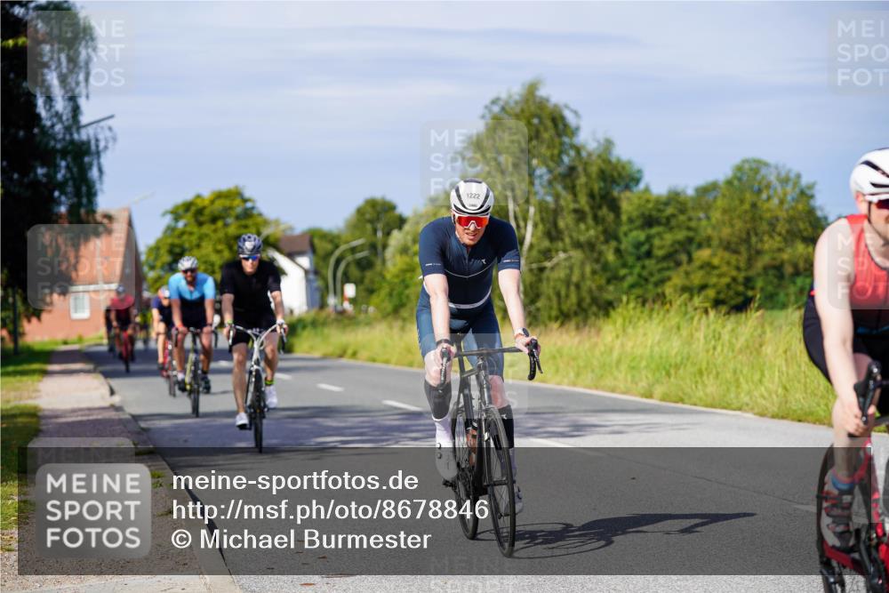 31.08.2025 - Elbe Triathlon Hamburg Michael Burmester http://msf.ph/oto/8678846 31.08.2025 10:36:40 Radfahren 920, 1024, 1042, 1113, 1137, 1159, 1222 meine-sportfotos.de