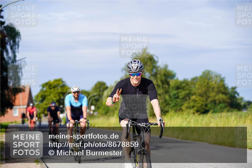 31.08.2025 - Elbe Triathlon Hamburg Michael Burmester http://msf.ph/oto/8678859 31.08.2025 10:36:41 Radfahren 920, 1024, 1042, 1113, 1137, 1222 meine-sportfotos.de
