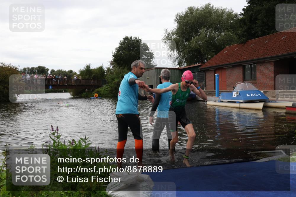 31.08.2025 - Elbe Triathlon Hamburg Luisa Fischer http://msf.ph/oto/8678889 31.08.2025 12:33:11 Schwimmen 1697 meine-sportfotos.de