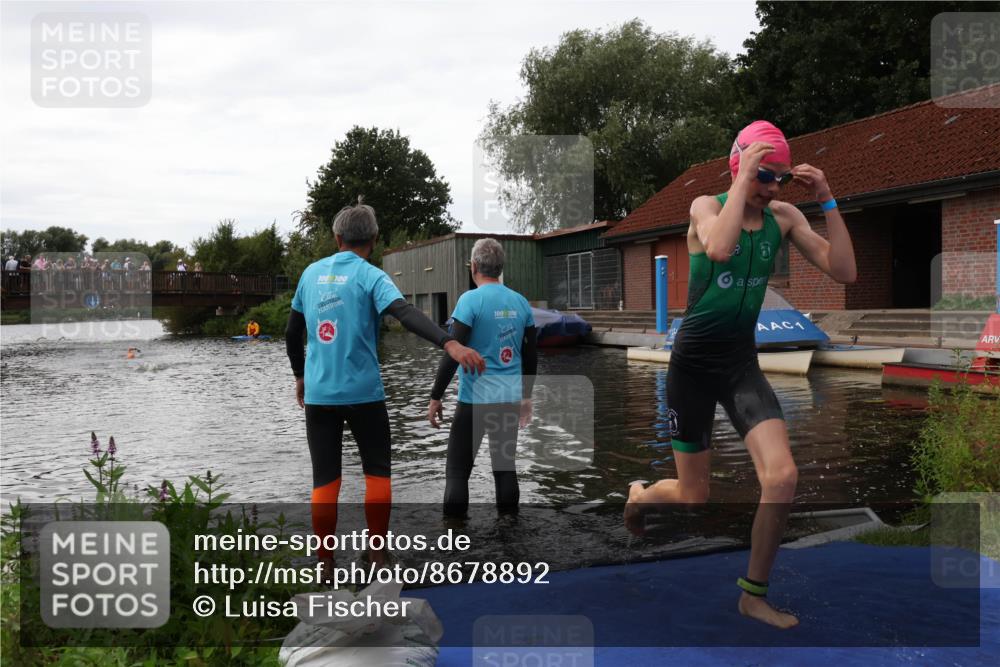 31.08.2025 - Elbe Triathlon Hamburg Luisa Fischer http://msf.ph/oto/8678892 31.08.2025 12:33:11 Schwimmen 1697 meine-sportfotos.de