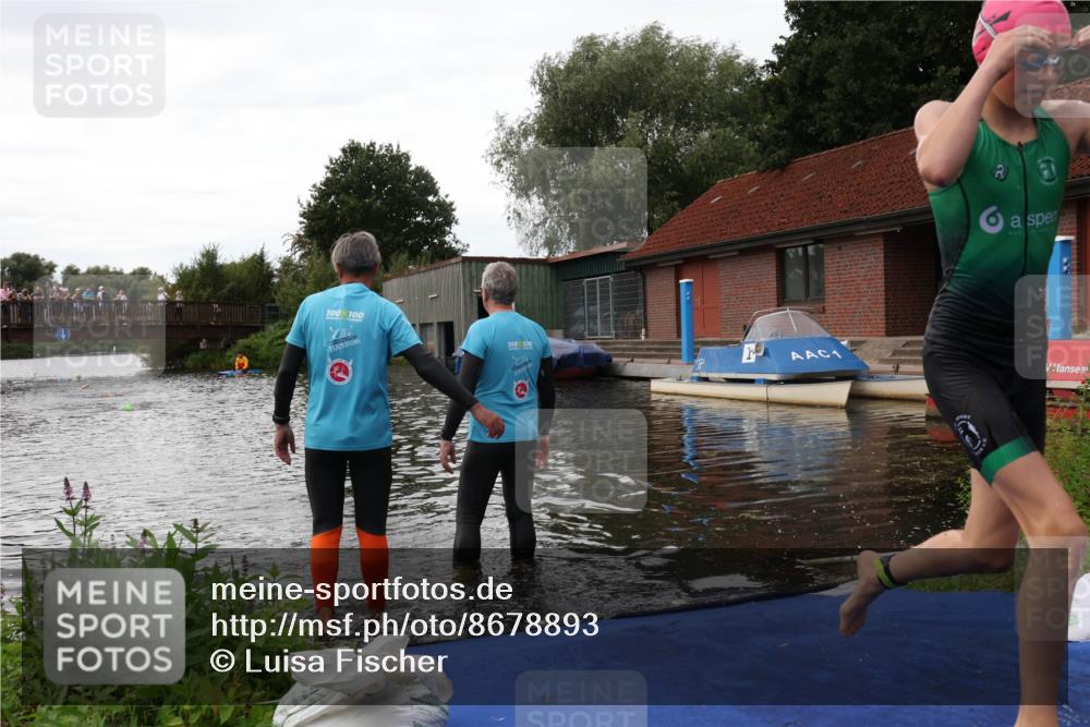 31.08.2025 - Elbe Triathlon Hamburg Luisa Fischer http://msf.ph/oto/8678893 31.08.2025 12:33:12 Schwimmen 1697 meine-sportfotos.de