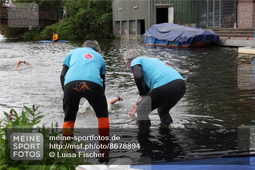 31.08.2025 - Elbe Triathlon Hamburg Luisa Fischer http://msf.ph/oto/8678894 31.08.2025 12:33:30 Schwimmen 1679 meine-sportfotos.de