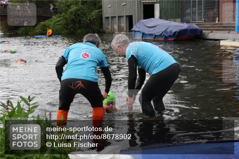 31.08.2025 - Elbe Triathlon Hamburg Luisa Fischer http://msf.ph/oto/8678902 31.08.2025 12:33:31 Schwimmen 1679 meine-sportfotos.de
