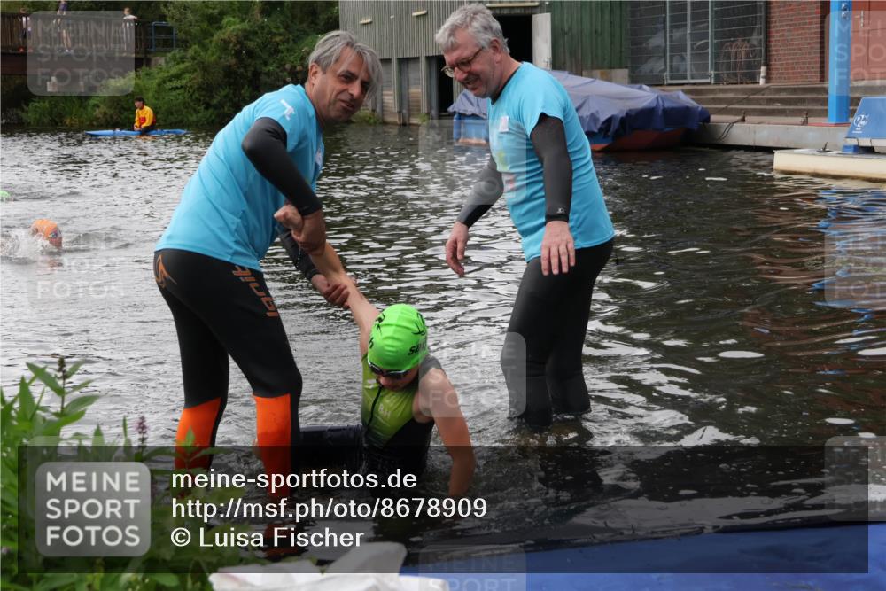 31.08.2025 - Elbe Triathlon Hamburg Luisa Fischer http://msf.ph/oto/8678909 31.08.2025 12:33:32 Schwimmen 1679 meine-sportfotos.de