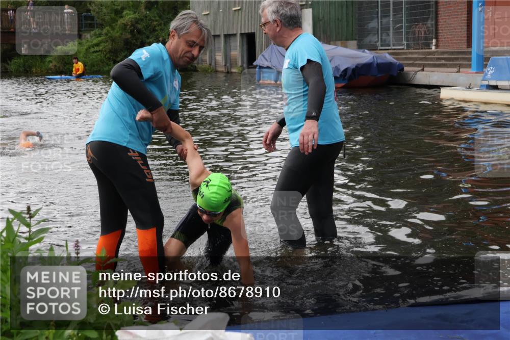 31.08.2025 - Elbe Triathlon Hamburg Luisa Fischer http://msf.ph/oto/8678910 31.08.2025 12:33:32 Schwimmen 1679 meine-sportfotos.de