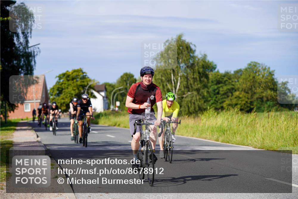31.08.2025 - Elbe Triathlon Hamburg Michael Burmester http://msf.ph/oto/8678912 31.08.2025 10:36:48 Radfahren 963, 983, 998, 1056, 1067, 1124, 1135, 1137, 1178 meine-sportfotos.de