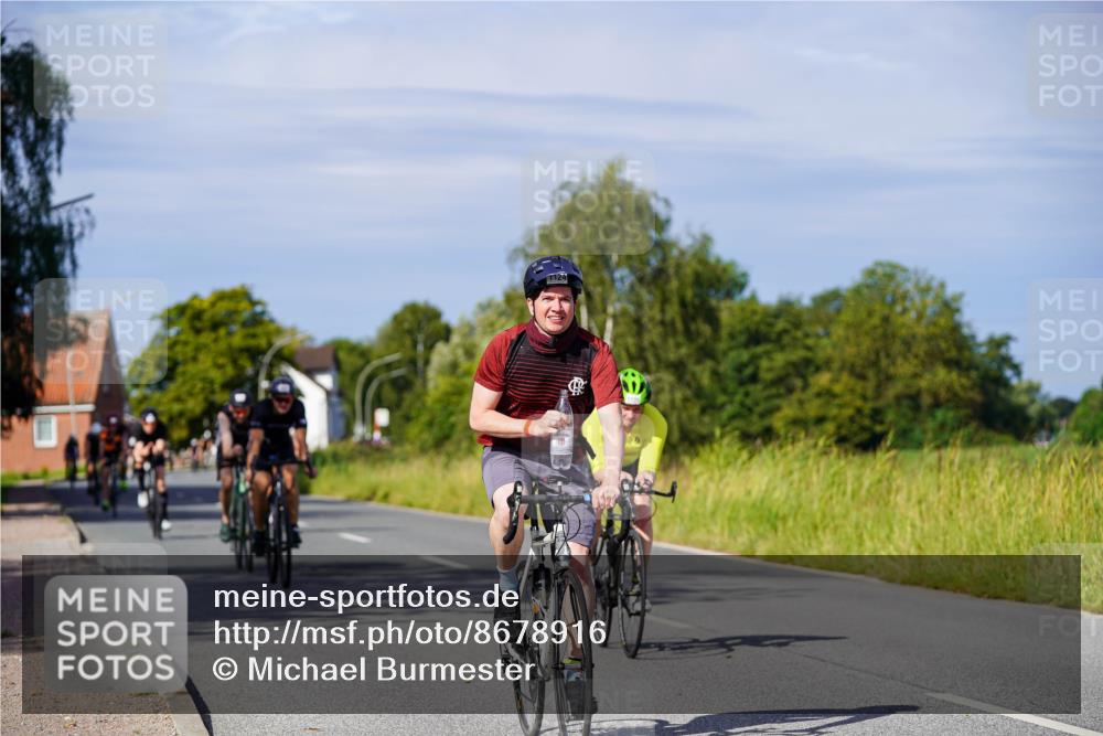 31.08.2025 - Elbe Triathlon Hamburg Michael Burmester http://msf.ph/oto/8678916 31.08.2025 10:36:48 Radfahren 963, 983, 998, 1056, 1067, 1124, 1135, 1137, 1178 meine-sportfotos.de