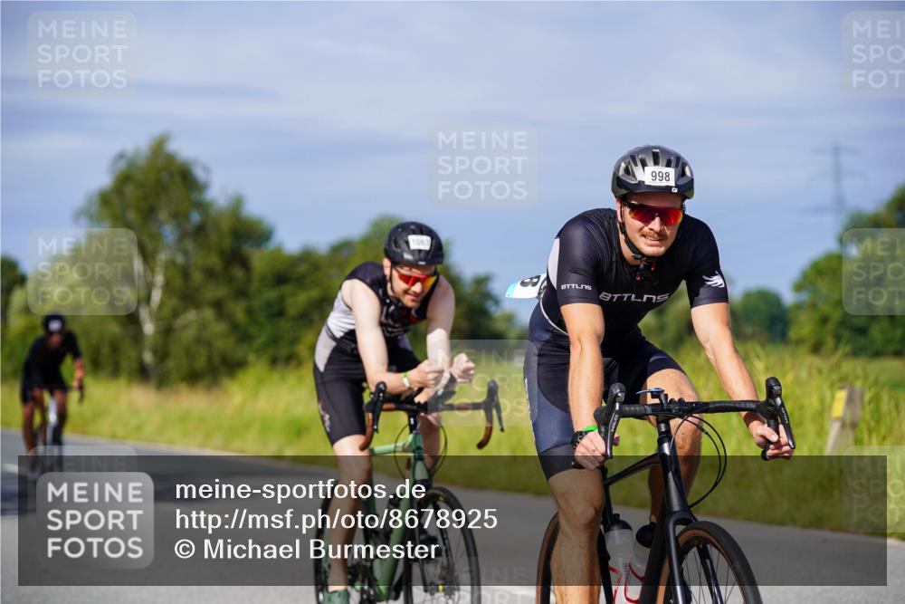 31.08.2025 - Elbe Triathlon Hamburg Michael Burmester http://msf.ph/oto/8678925 31.08.2025 10:36:50 Radfahren 963, 983, 998, 1056, 1067, 1124, 1135, 1178 meine-sportfotos.de