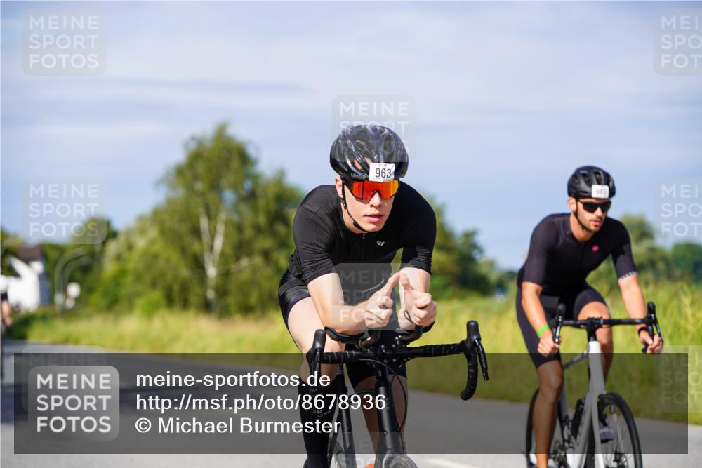 31.08.2025 - Elbe Triathlon Hamburg Michael Burmester http://msf.ph/oto/8678936 31.08.2025 10:36:52 Radfahren 892, 953, 963, 983, 998, 1056, 1067, 1124, 1135, 1178 meine-sportfotos.de