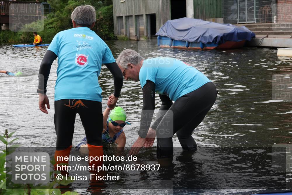 31.08.2025 - Elbe Triathlon Hamburg Luisa Fischer http://msf.ph/oto/8678937 31.08.2025 12:33:49 Schwimmen 1689 meine-sportfotos.de