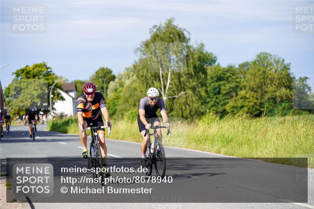 31.08.2025 - Elbe Triathlon Hamburg Michael Burmester http://msf.ph/oto/8678940 31.08.2025 10:36:53 Radfahren 892, 953, 963, 983, 998, 1056, 1067, 1178 meine-sportfotos.de
