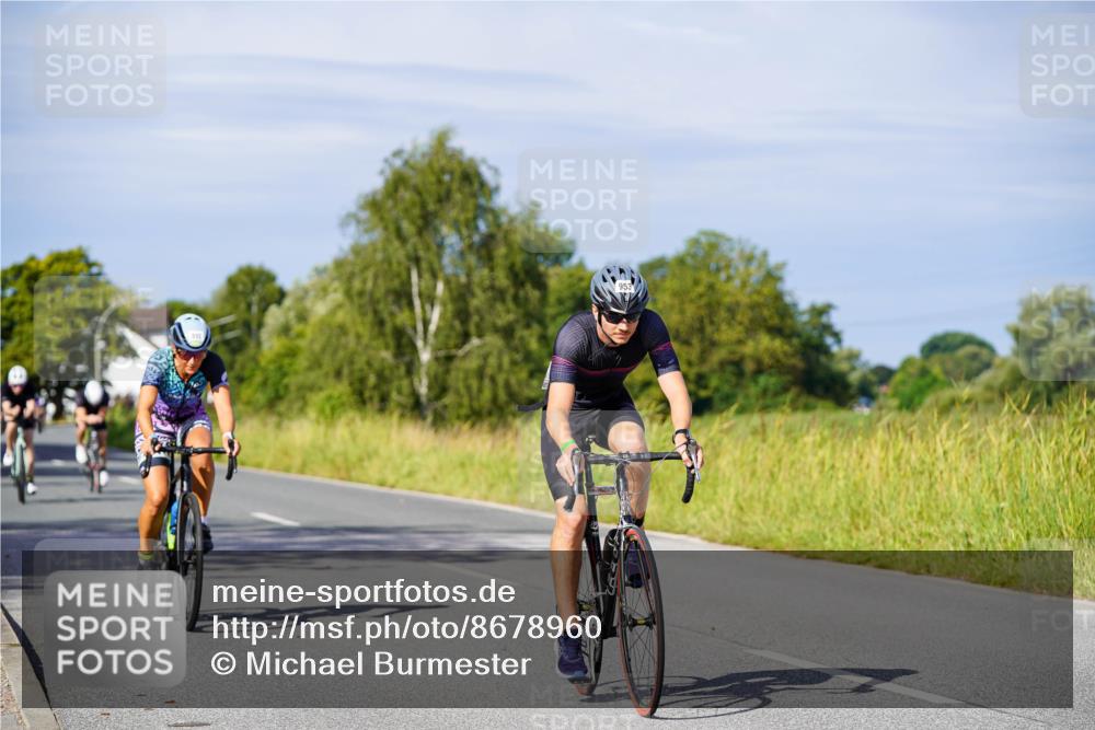 31.08.2025 - Elbe Triathlon Hamburg Michael Burmester http://msf.ph/oto/8678960 31.08.2025 10:36:58 Radfahren 796, 810, 814, 892, 939, 953, 1085, 1178, 1194, 1207 meine-sportfotos.de