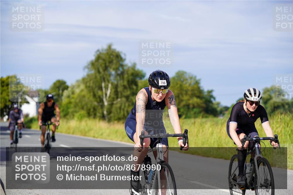 31.08.2025 - Elbe Triathlon Hamburg Michael Burmester http://msf.ph/oto/8678990 31.08.2025 10:37:03 Radfahren 796, 810, 814, 816, 939, 1030, 1085, 1194, 1207, 1304 meine-sportfotos.de