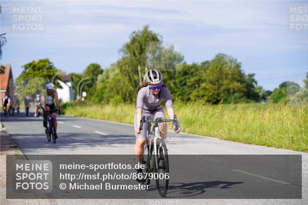 31.08.2025 - Elbe Triathlon Hamburg Michael Burmester http://msf.ph/oto/8679006 31.08.2025 10:37:05 Radfahren 796, 808, 810, 814, 816, 989, 1030, 1063, 1194, 1207, 1304 meine-sportfotos.de