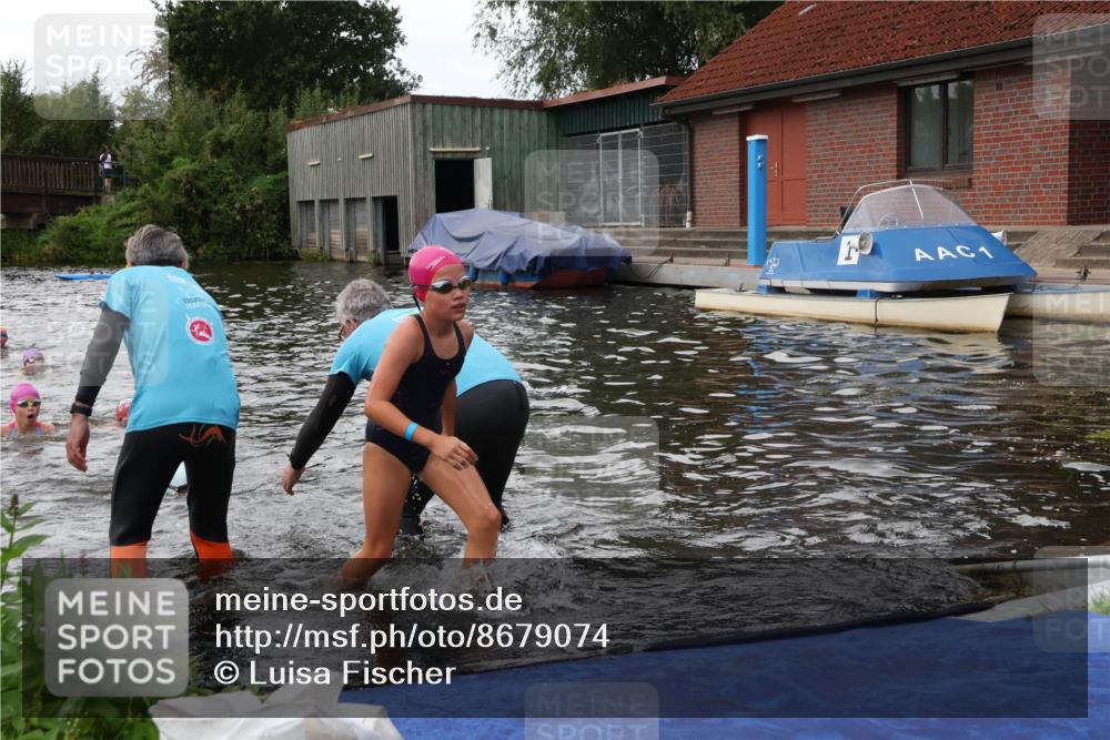 31.08.2025 - Elbe Triathlon Hamburg Luisa Fischer http://msf.ph/oto/8679074 31.08.2025 12:34:52 Schwimmen 1669, 1684, 1686, 1687, 1695, 1696 meine-sportfotos.de