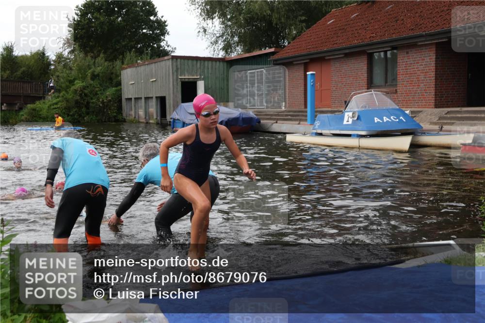 31.08.2025 - Elbe Triathlon Hamburg Luisa Fischer http://msf.ph/oto/8679076 31.08.2025 12:34:52 Schwimmen 1669, 1684, 1686, 1687, 1695, 1696 meine-sportfotos.de
