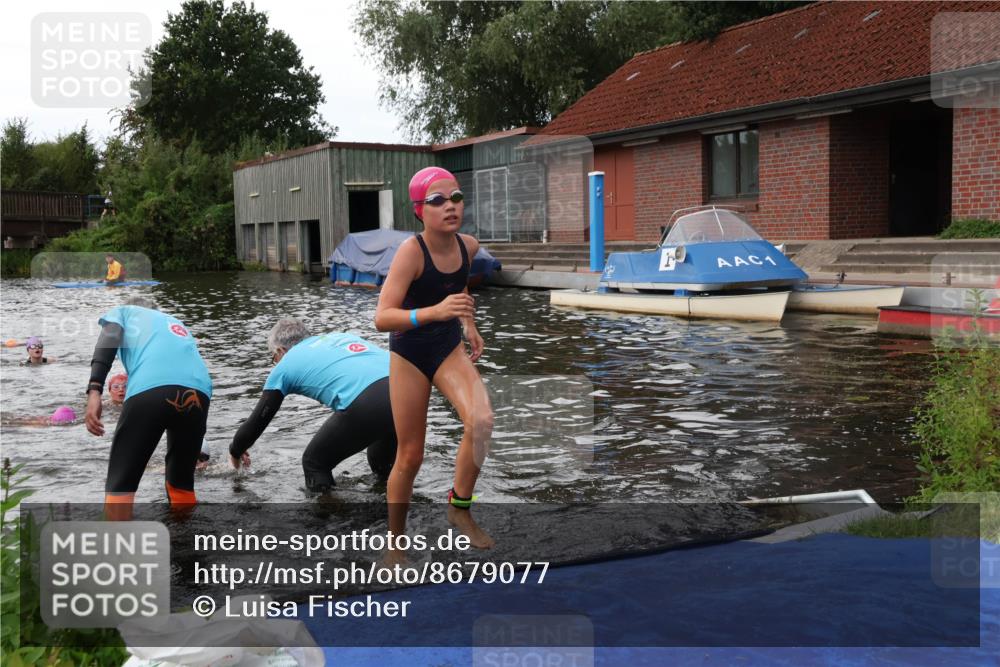 31.08.2025 - Elbe Triathlon Hamburg Luisa Fischer http://msf.ph/oto/8679077 31.08.2025 12:34:52 Schwimmen 1669, 1684, 1686, 1687, 1695, 1696 meine-sportfotos.de