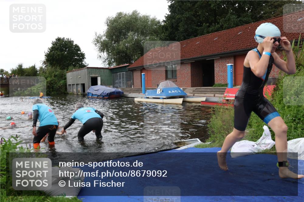 31.08.2025 - Elbe Triathlon Hamburg Luisa Fischer http://msf.ph/oto/8679092 31.08.2025 12:34:56 Schwimmen 1671, 1684, 1686, 1687, 1688, 1696, 1698 meine-sportfotos.de